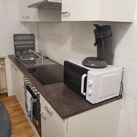 Waterfalls Apartment 2 トリベルク エクステリア 写真
