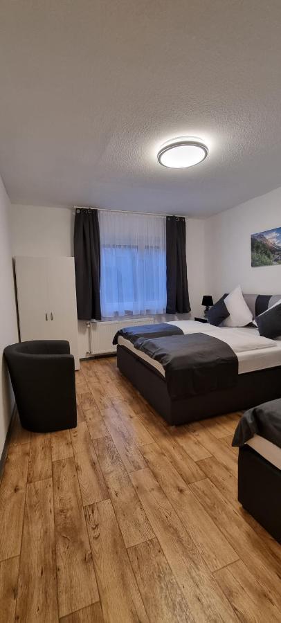 Waterfalls Apartment 2 トリベルク エクステリア 写真