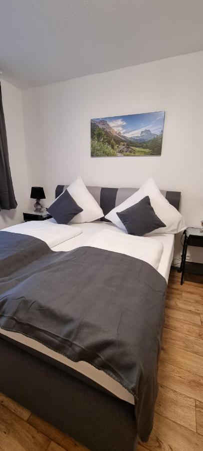 Waterfalls Apartment 2 トリベルク エクステリア 写真