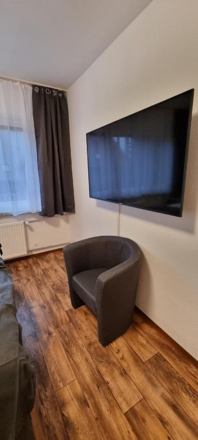 Waterfalls Apartment 2 トリベルク エクステリア 写真